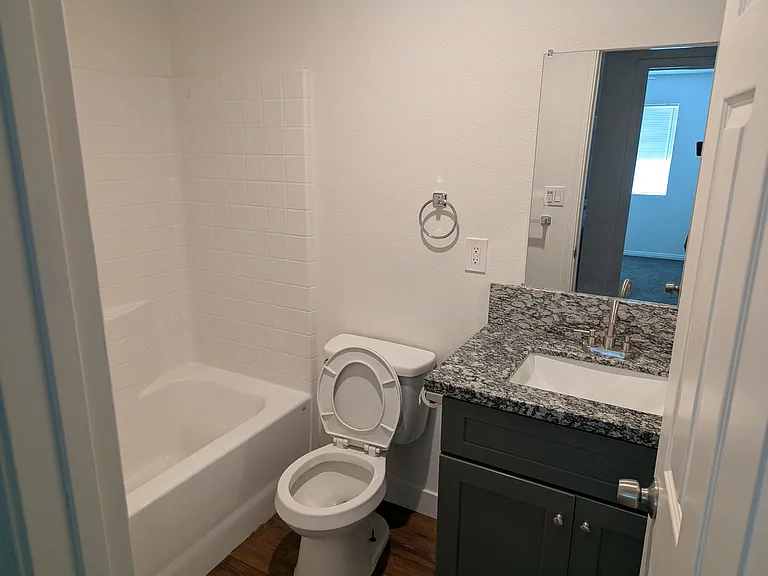1118 Murdock St #A — Photo 2