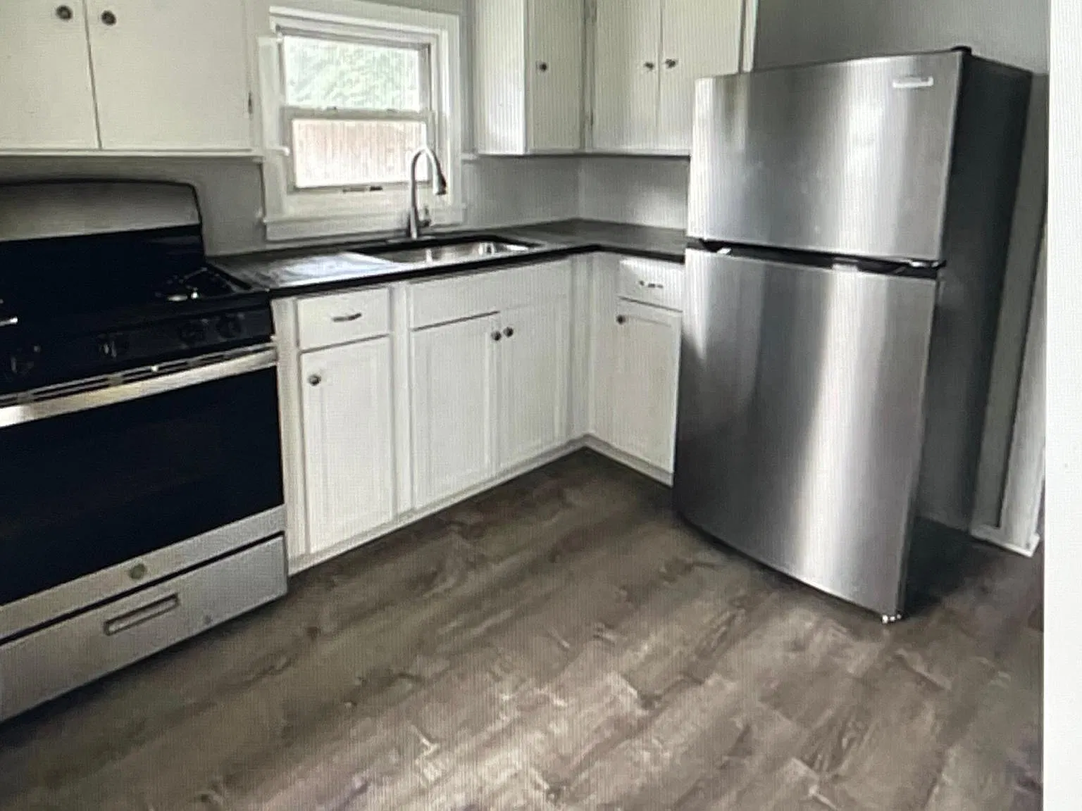 1 bed, 500 sqft, $795 — Photo 2