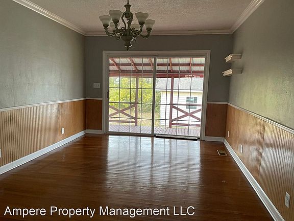 5th image of 605 Shady Dr