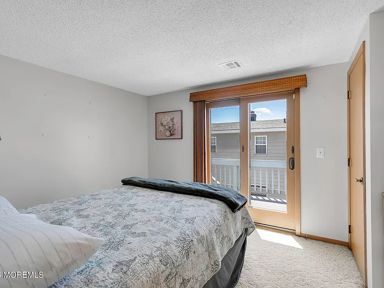 304 Oceanfront — Photo 32