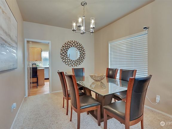 4th image of 8904 180th Street E