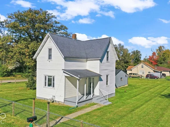 1740 W Railroad St, New Castle, IN 47362