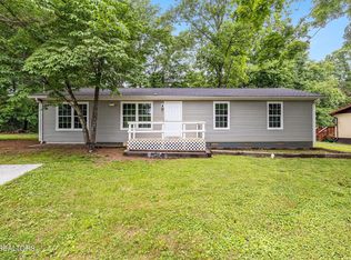 915 Coker Rd, Maryville, TN 37801