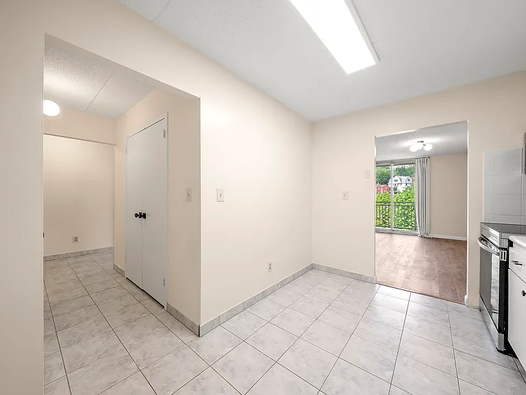 1077 River Rd #606 — Photo 10