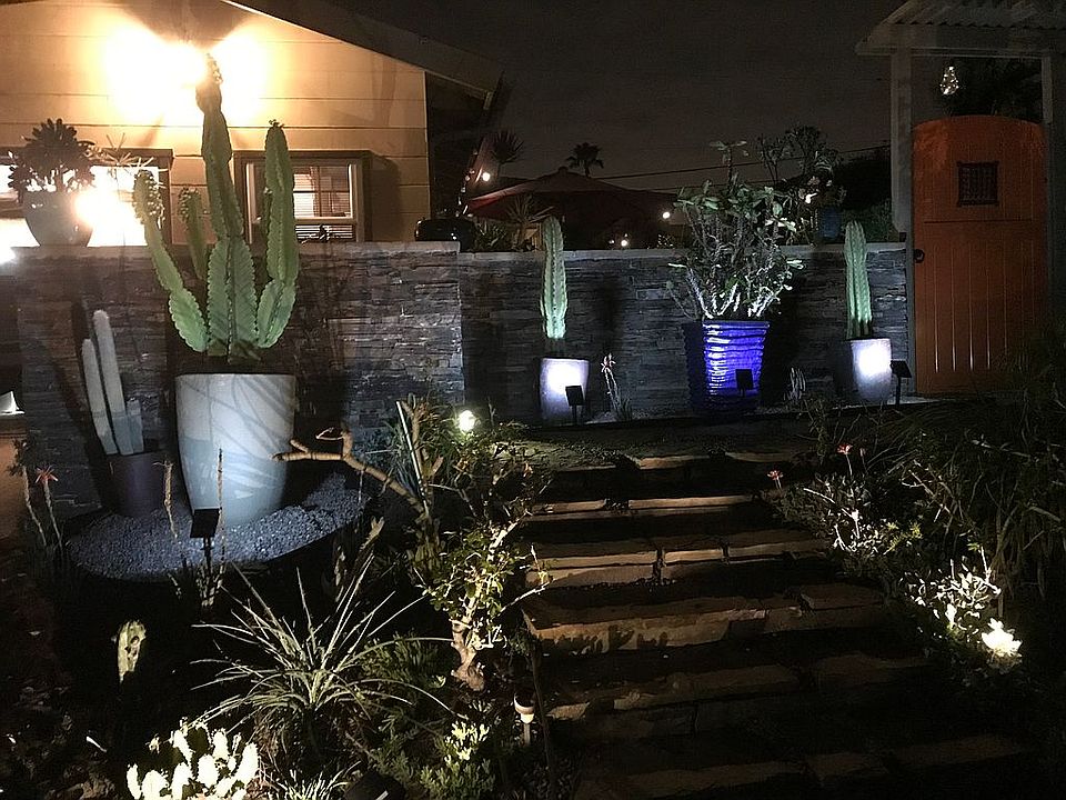 2nd image of 258 Avenida Madrid