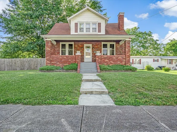 308 S Johnson St, New Athens, IL 62264