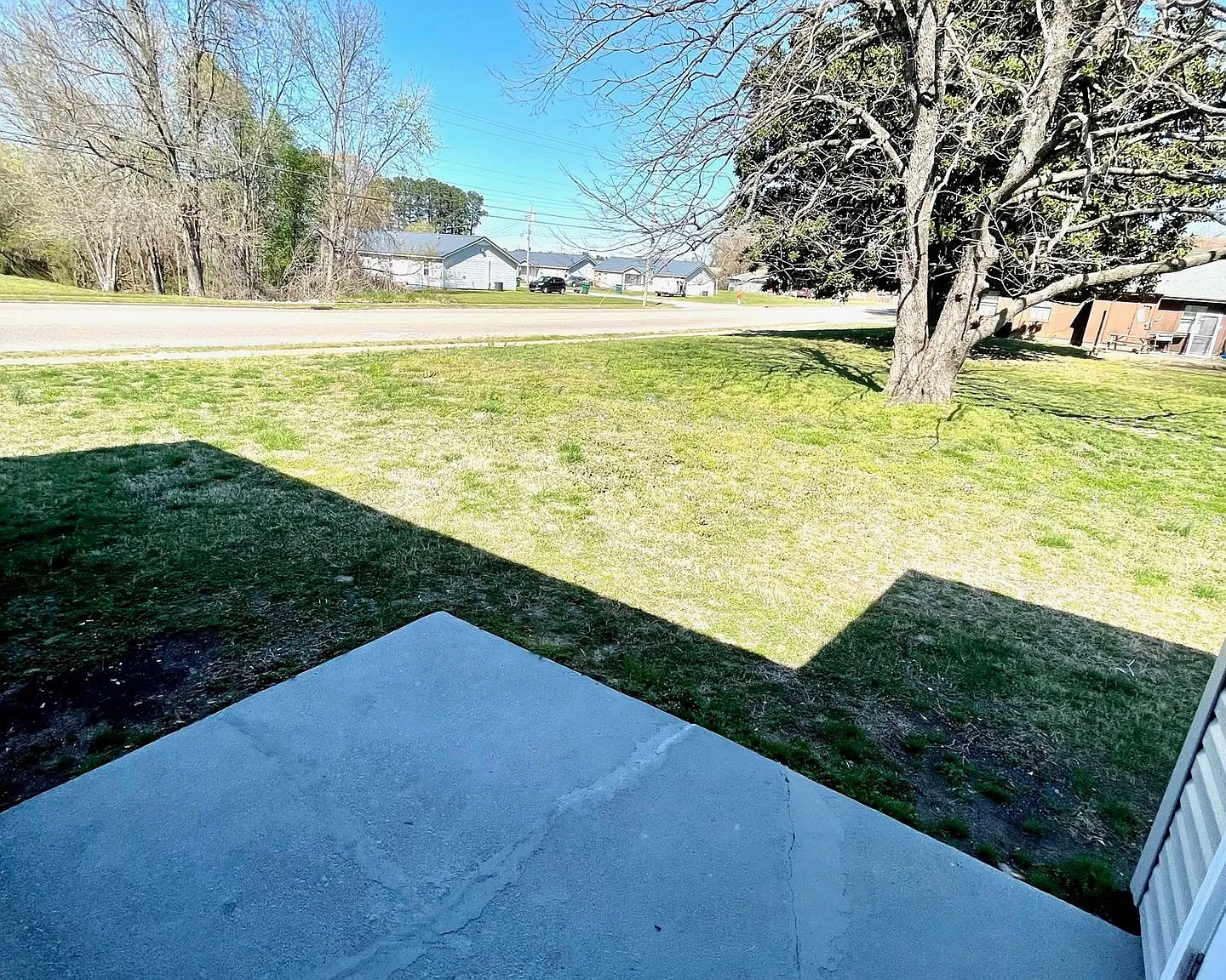 8 Rossfield Cove Left Side — Photo 1