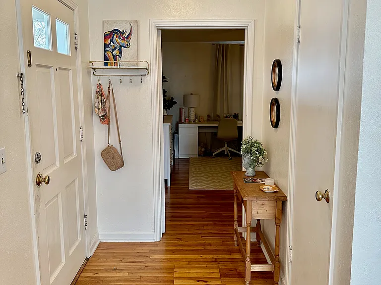 155 S Ross St #155 — Photo 3