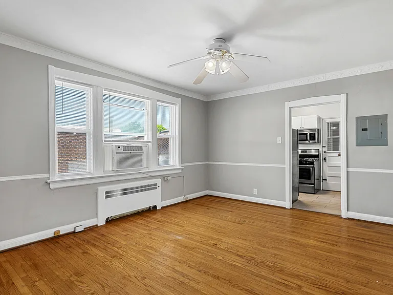 7539 Byron Pl #3W — Photo 9
