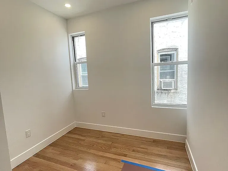 1652 Norman St #2F — Photo 3