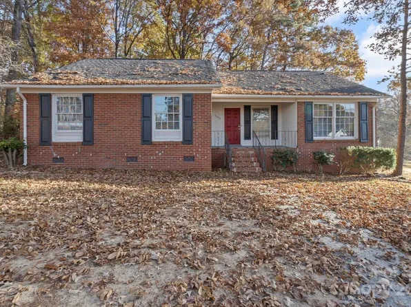 3602 Cross Winds Rd, Charlotte, NC 28227