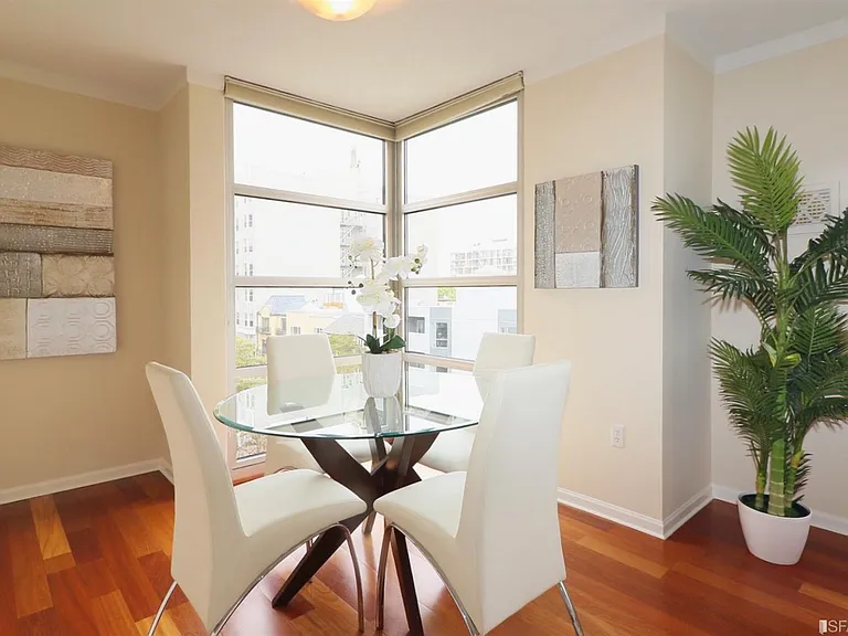 1800 Washington St #411 — Photo 3