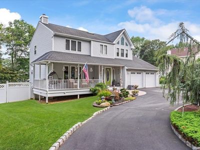20 Forest Avenue, Medford, NY, 11738