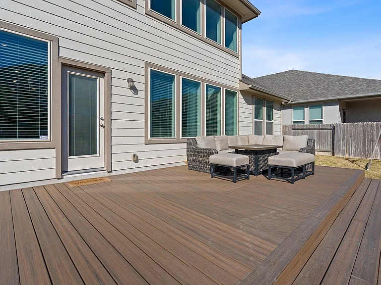209 Birkshire Dr — Photo 30