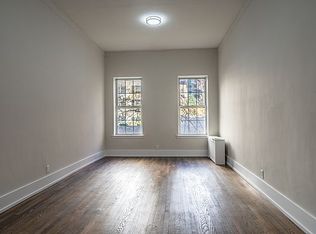 322 E 55th St #1D, New York, NY 10022