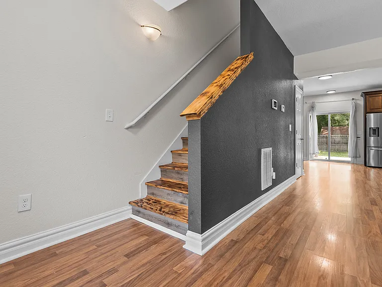 701B Summers Pl #B — Photo 2