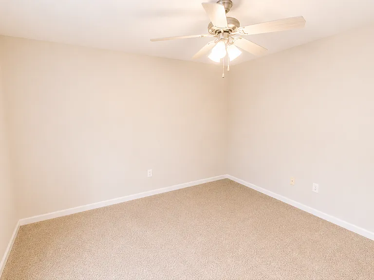 4005 Snowy Owl Dr — Photo 25