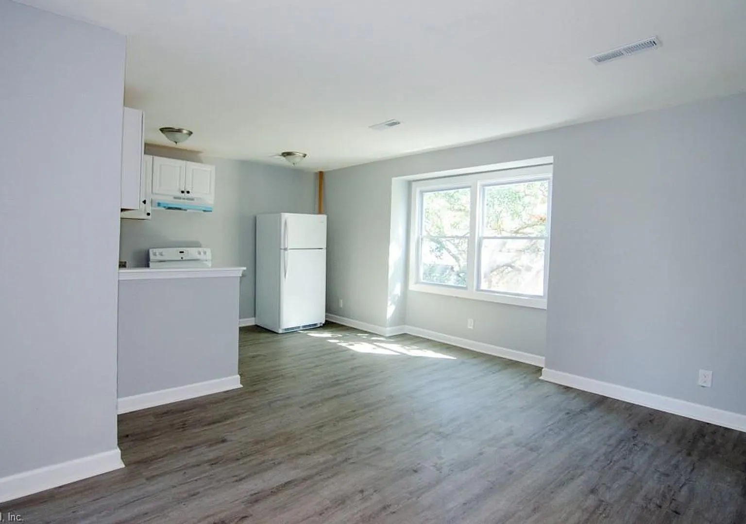 1005 Hillside Avenue — Photo 4