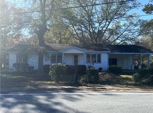 2935 Camp Mitchell Rd, Loganville, GA 30052