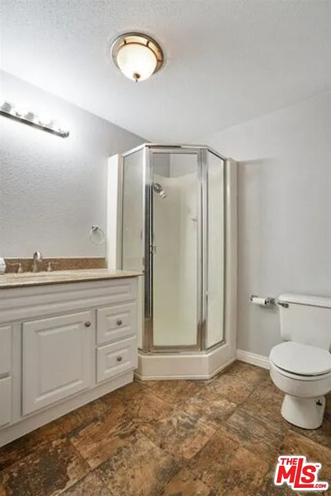 3 bed, 3.5 bath, 1782 sqft, $8,500 — Photo 4
