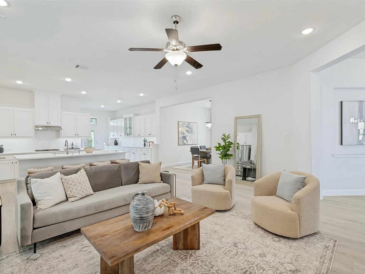5304 Babcock Rd — Photo 4
