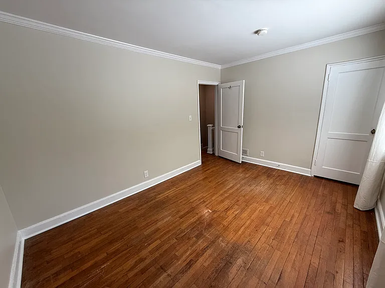 2625 B Greenbrier Rd — Photo 9