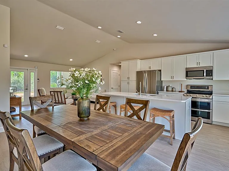 3803 Main St — Photo 10