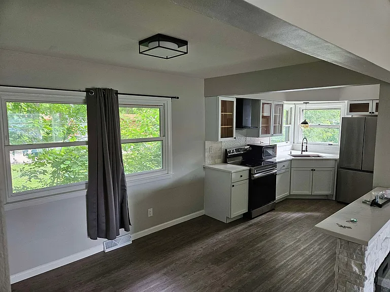 6130 W Fairmount Ave #6130 W FAIRMOUNT AVE — Photo 2