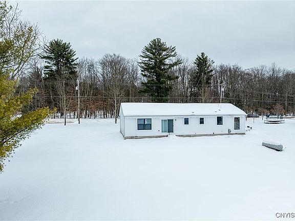 5th image of 51 Pangborn Rd