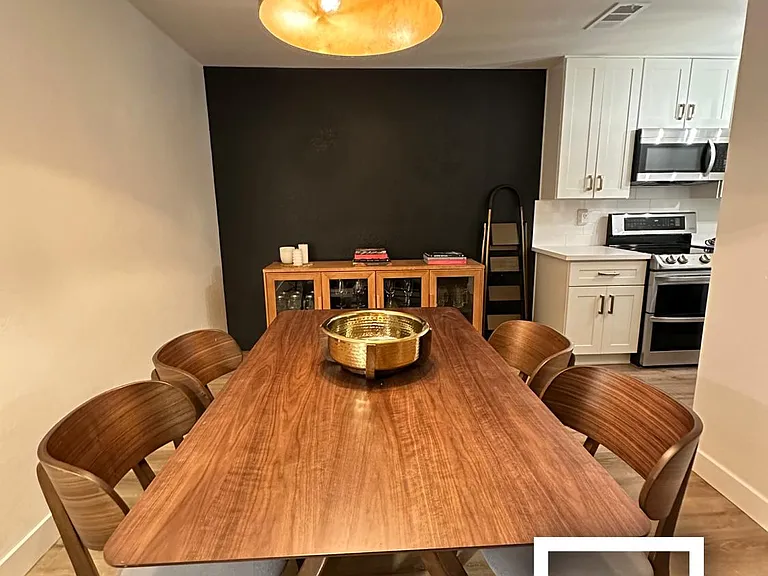 685 N Ashurst Ct #213 — Photo 10