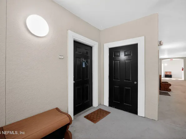 8290 GATE Parkway #707, Jacksonville, FL 32216