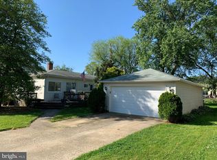 111 Maryland Ave, Edgewater, MD 21037