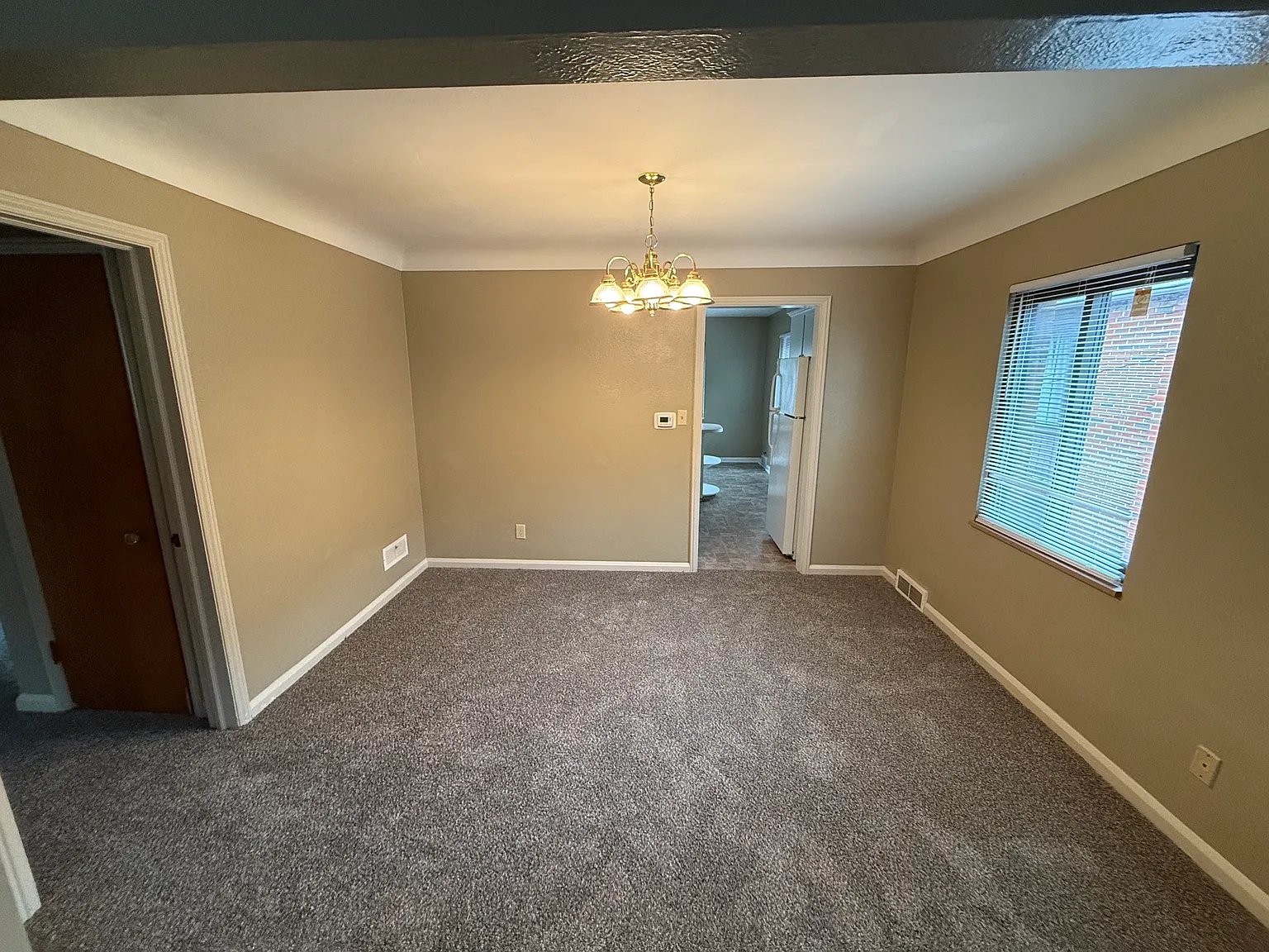 2 bed, 1200 sqft, $1,045 — Photo 4