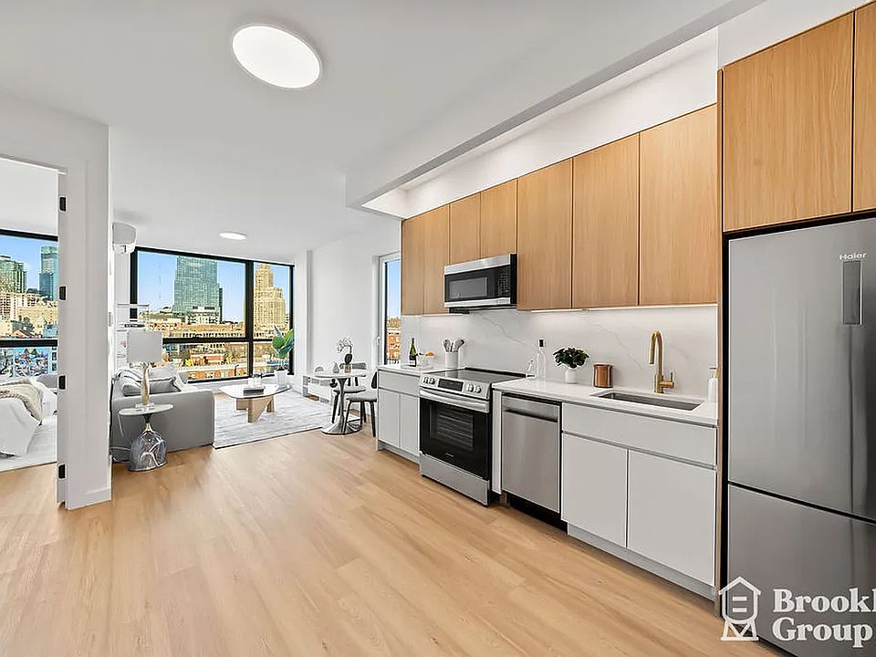1st image of 556 Baltic St #1003
