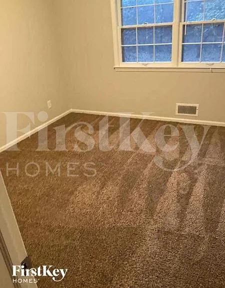 9955 Melrose Dr — Photo 7