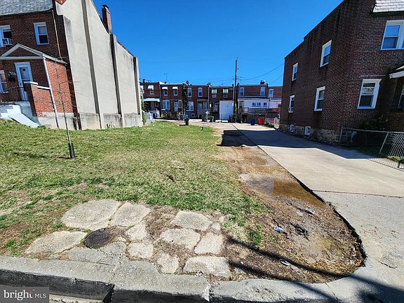 3rd image of 321 Martingale Ave