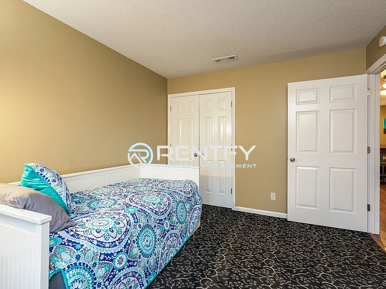 3810 Old Rosebud Ct — Photo 12