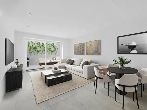 184 Hawthorne Street image 6 of 9