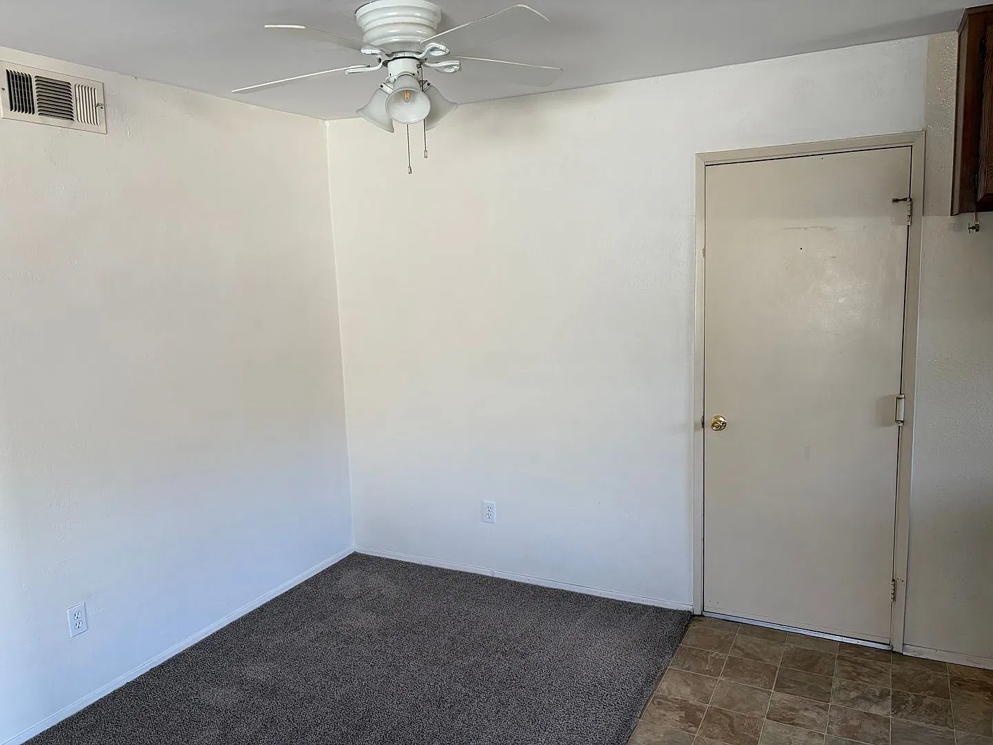 2-Bed with Garage! — Photo 3