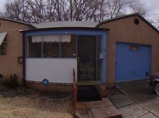 726 Candelaria Rd NW, Albuquerque, NM 87107