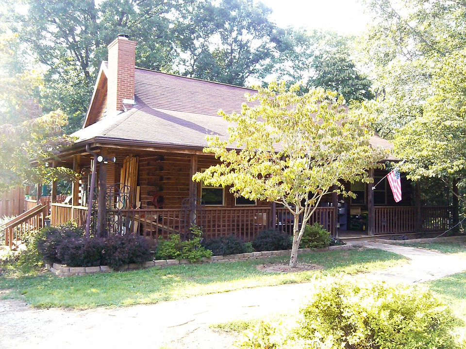 front and side view of house