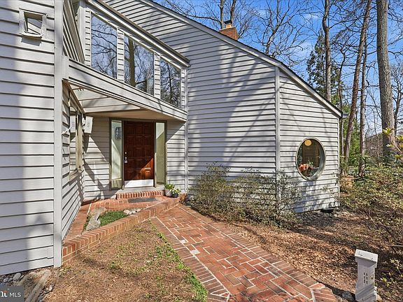 4th image of 11574 Lake Newport Rd
