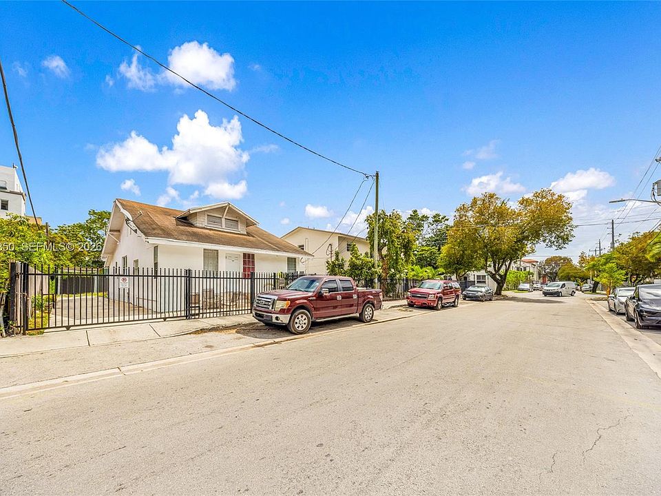 1st image of 127 SW 7th Ave
