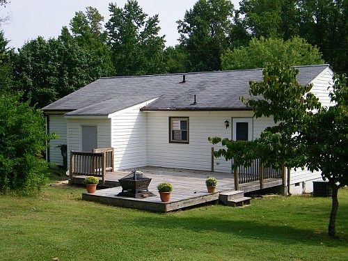4th image of 3726 Jackie Dr