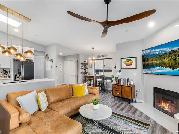 1747 NW 58th St APT 302, Seattle, WA 98107