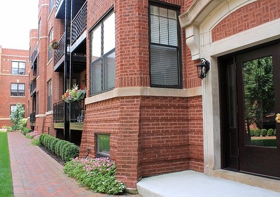 2nd image of 2709 N Mildred Ave APT 1B