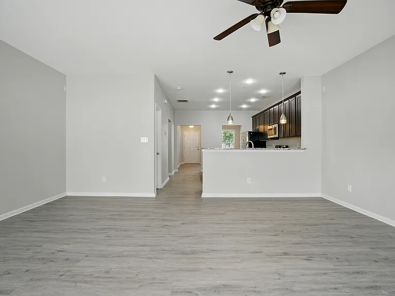5009 Breleigh Ln — Photo 3