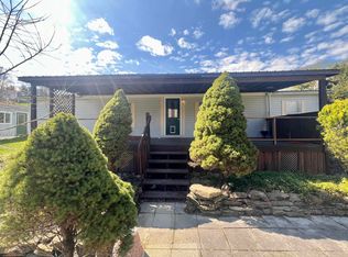 127 Lewellyn Rd, Morgantown, WV 26508