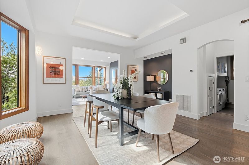 5th image of 826 30th Avenue