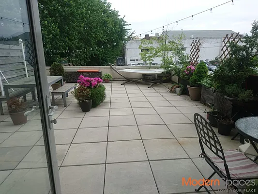 Rented by Modern Spaces | media 12